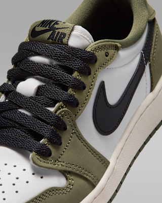 未使用20cm Nike Air Jordan 1 Low オリーブ/ホワイト Air Jordan 1 Retro Low 